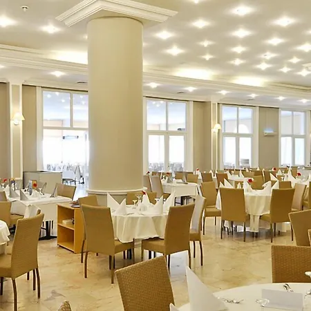 Курортный комплекс Alkoclar Adakule