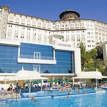 Курортный комплекс Alkoclar Adakule