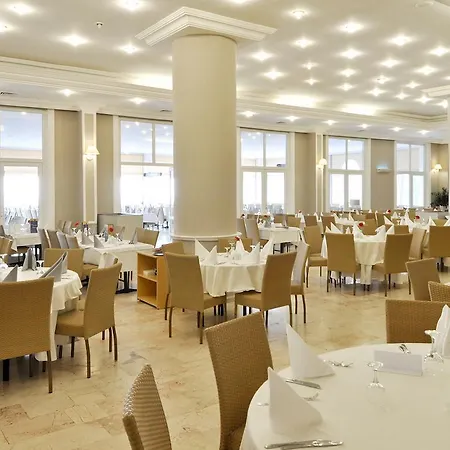 Alkoclar Adakule 5* Кушадасы