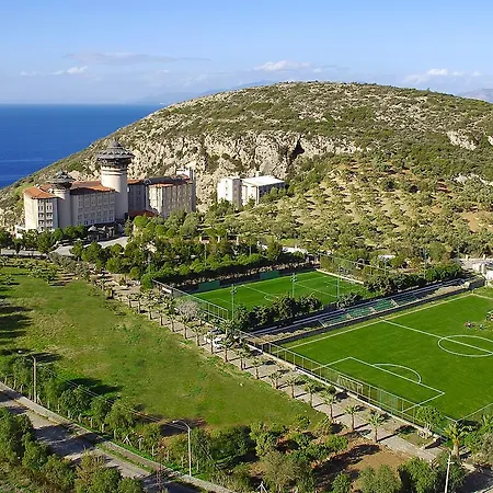 Resort Alkoçlar Adakule 5*