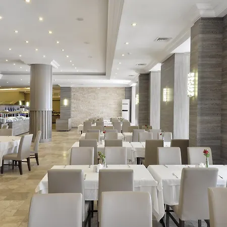 리조트 Alkoclar Adakule