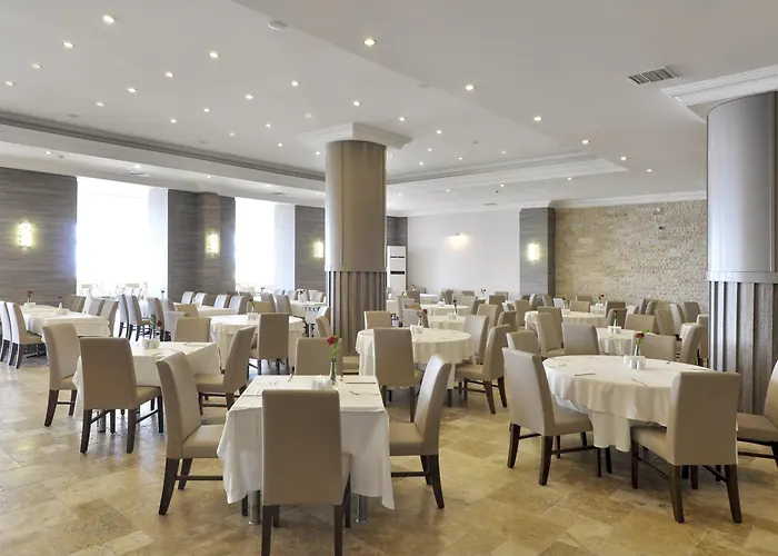 Alkoclar Adakule Semesteranläggning (resort) 5*