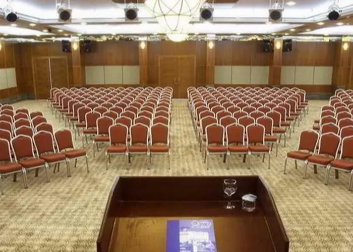 Semesteranläggning (resort) Alkoclar Adakule 5*