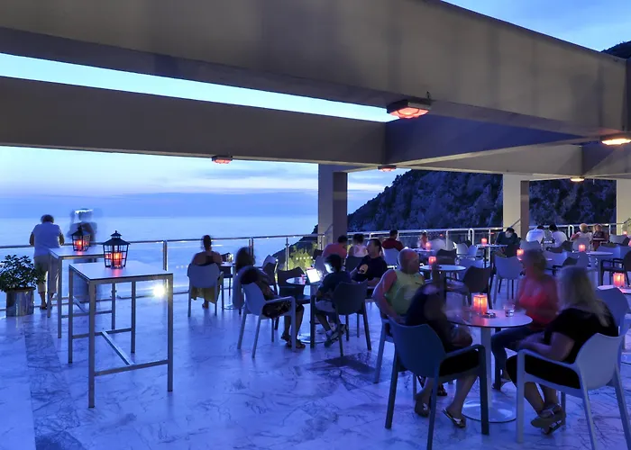 Semesteranläggning (resort) Alkoclar Adakule