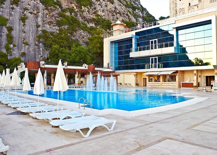 Semesteranläggning (resort) Alkoclar Adakule 5*