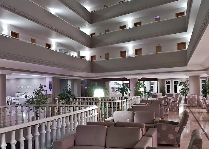 Semesteranläggning (resort) Alkoclar Adakule