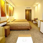 Alkoclar Adakule 5* Kusadası